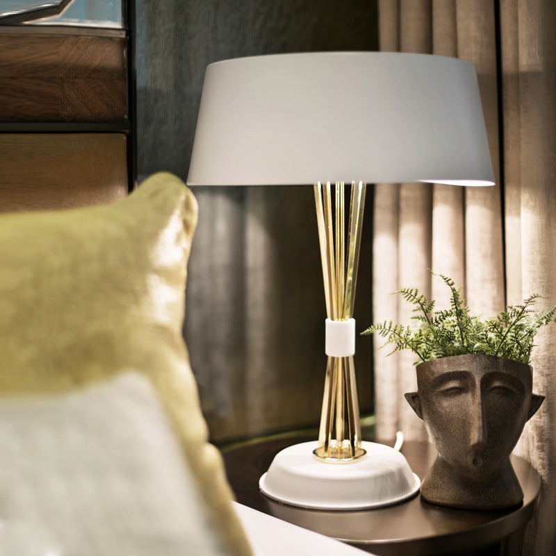 Iron Creative Luxury And Fashion Table Lamps